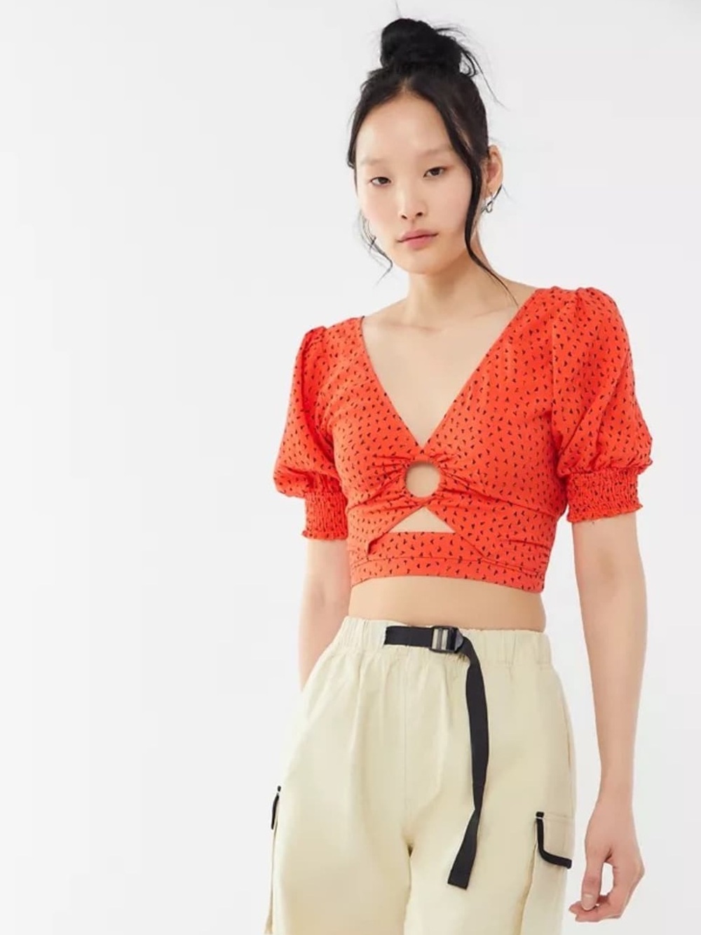 Urban Outfitters 🎀🍓 Red Tie-Back Puff Sleeve Crop Top
